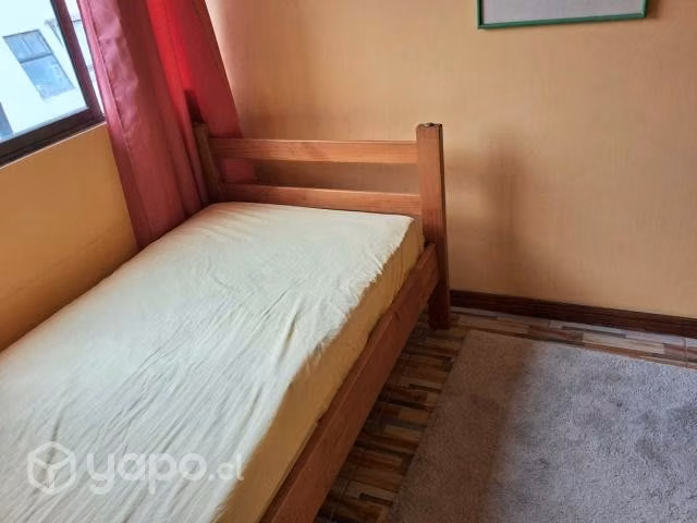 Pieza pequeña con baño privado