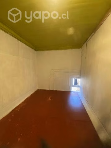 Se arrienda habitacion de dos pisos