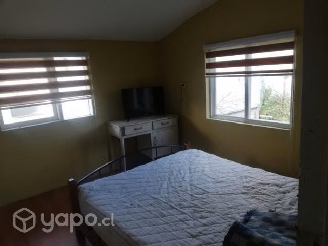 Arriendo pieza año completo