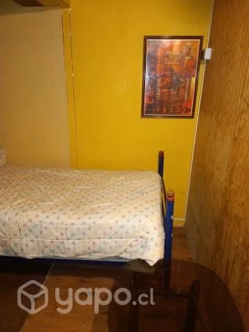 Arriendo pieza amoblada