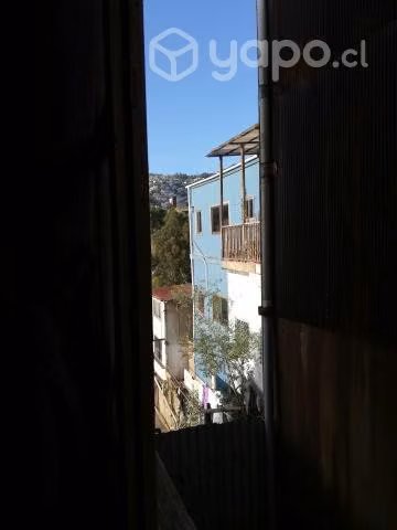 Se arriendan piezas cerro panteon
