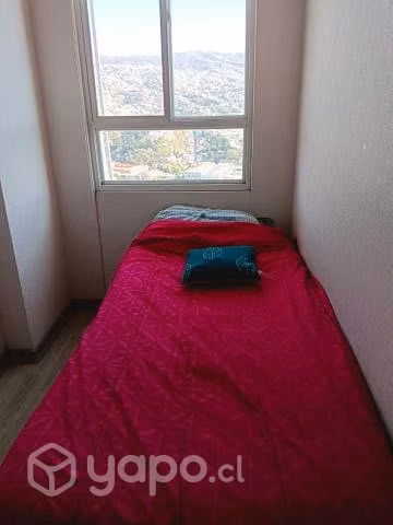 Se arrienda pieza pequeña baño compartido