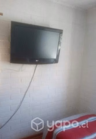 Se arrienda habitación con baño en casa de familia