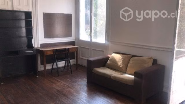 Se arrienda habitación joven solo.