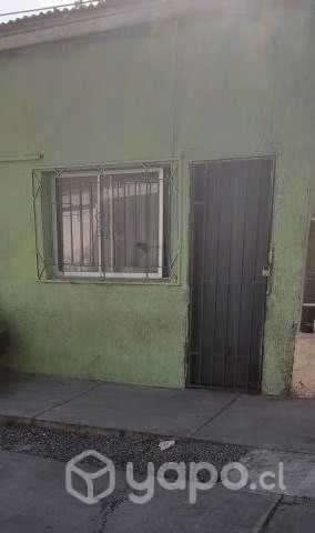 Pieza, Baño, Cocina. Independiente