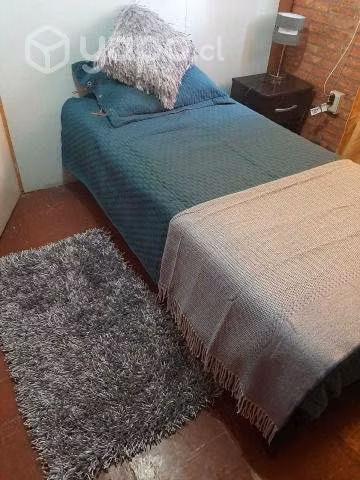 2 habitaciones y 1 baño en 2do piso