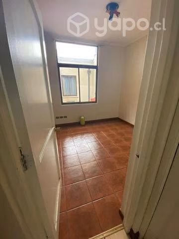 Arriendo pieza (sólo mujeres)