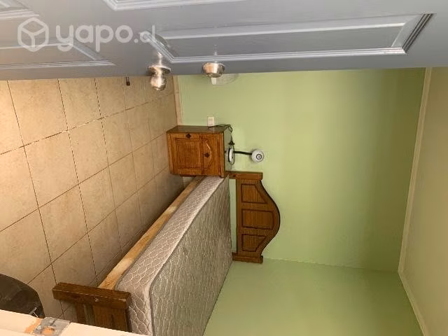 Pieza hombre sector residencial