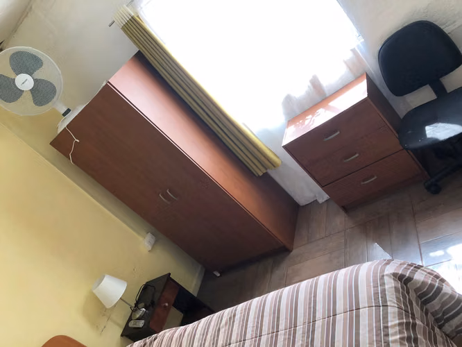 Se arrienda pieza  amoblada
