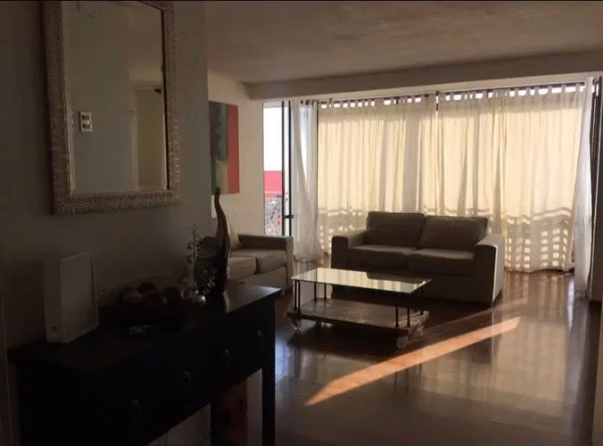 Arriendo Pieza sector playa brava