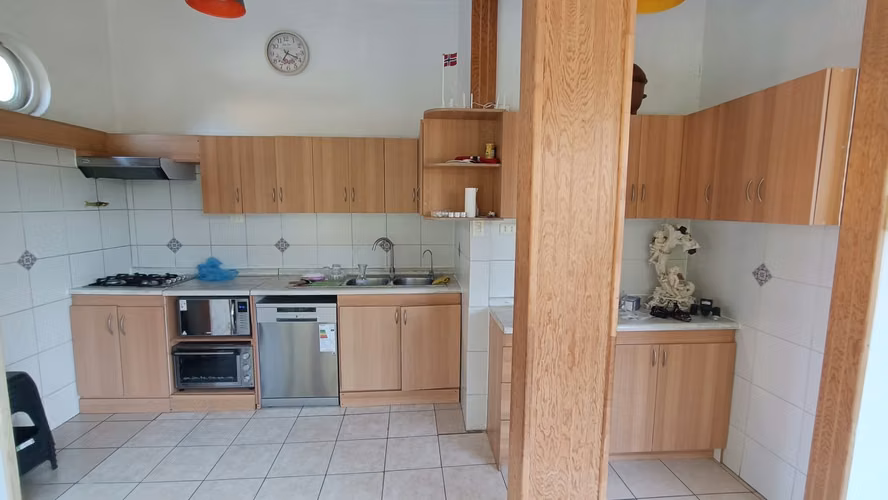 ARRIENDO HABITACION SOLO UNIVERSITARIOS AL LADO FACULTAD DE CIENCIAS UV UPLA