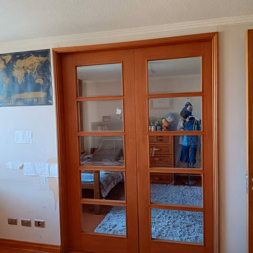 Dos Piezas ( Un dormitorio y sala de estudio )