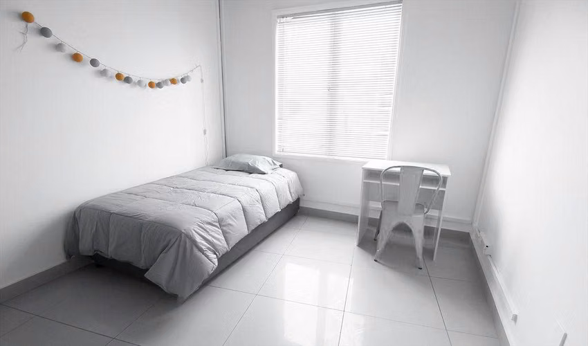 Habitación a pasos de metro