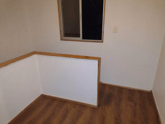 Se arrienda habitación en segundo piso con cama y closet baño compartido solo por otra persona,