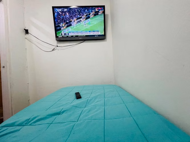 Arriendo pieza Pequeña  $150.000 en Matta con Uribe pleno Centro