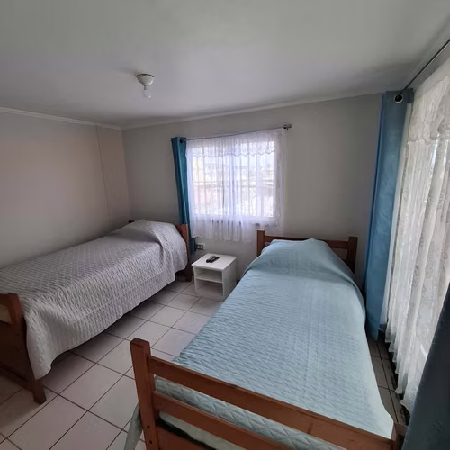 Arriendo Habitación (Pieza) Doble con Baño Privado