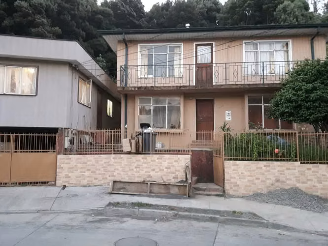 Arriendo pieza a estudiante varón o joven trabajador.