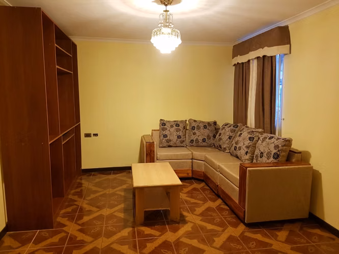 ARRIENDO PIEZA SIN AMOBLAR
