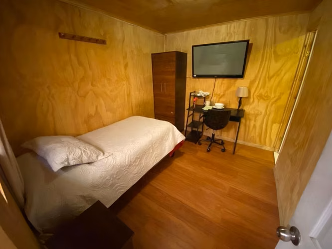 Pieza con baño privado quinta Normal