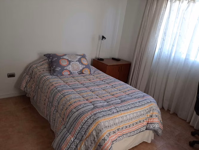 Arriendo pieza con baño individual