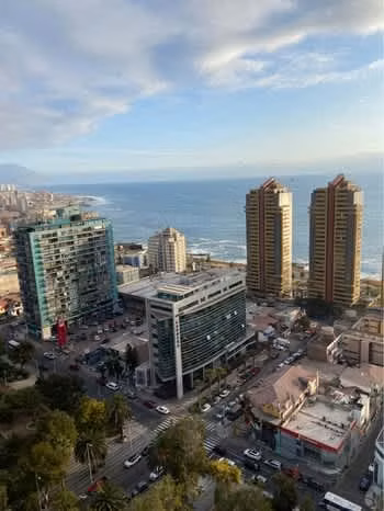 Se arrienda pieza en departamento sector avenida Brasil con vista al mar