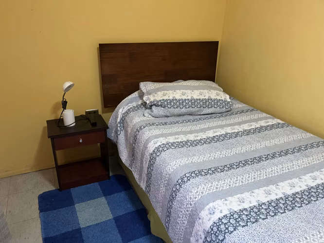 Arriendo de Piezas Amobladas en El Palomar, Copiapó | Confort y Conectividad en Primera Etapa