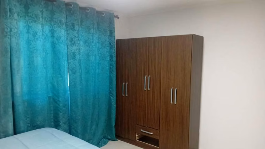 Arriendo pieza con baño privado