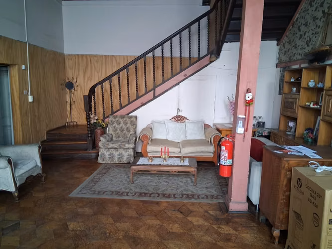 ARRIENDO DE EXCELENTES PIEZAS AMUEBLADAS.