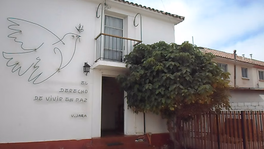 Arriendo habitacion con baño privado $195.000 Estudiante universitaria marz-dic.