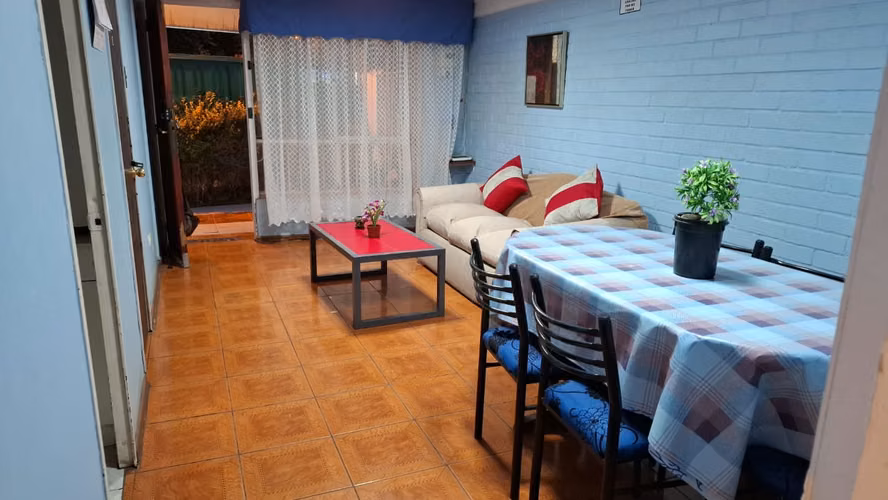 ARRIENDO HABITACION AMOBLADA PARA HOMBRE SOLO