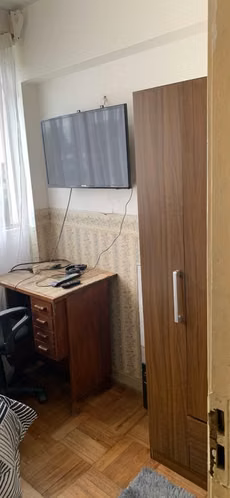 Se arrienda pieza amoblada